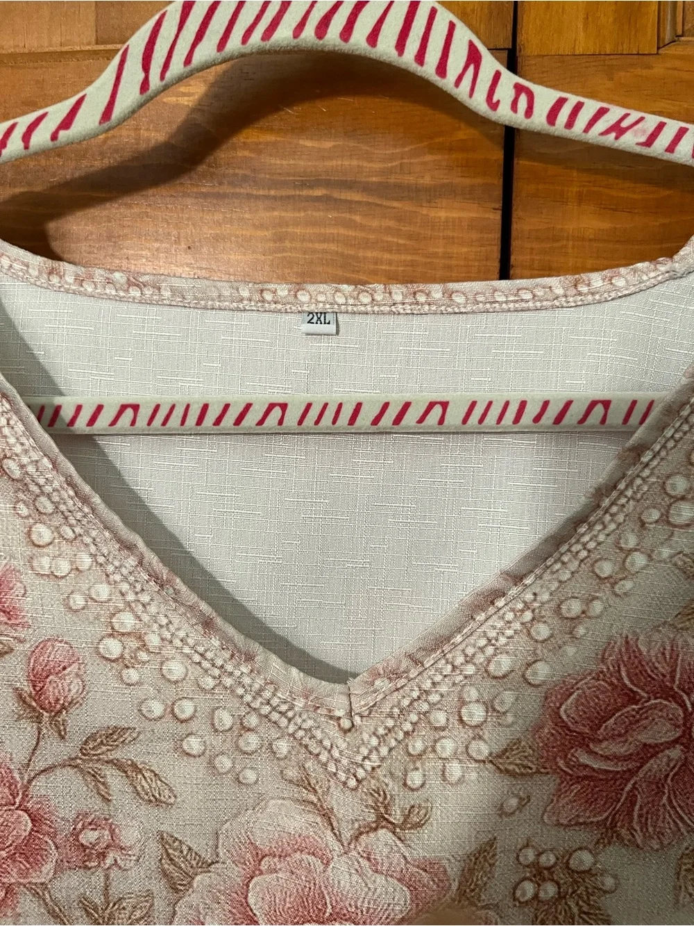 The Unbranded Brand cream neck